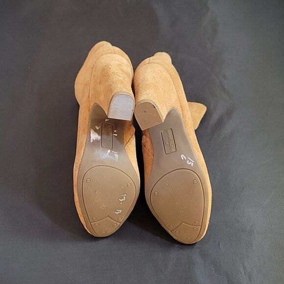 BRAND NEW ANNE KLEIN IFLEX ROUND TOE SUEDE BLOCK HEEL BOOTIES - Picture 14 of 16